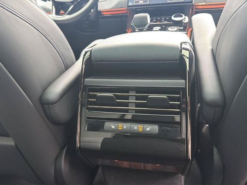 Used 2023 Land Rover Range Rover Sport SE Dynamic AWD/4WD image 17