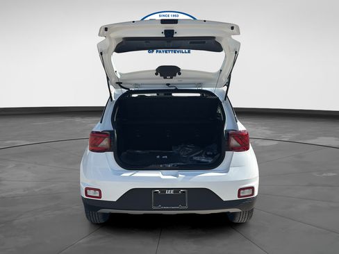 New 2026 Hyundai Venue SEL FWD image 17