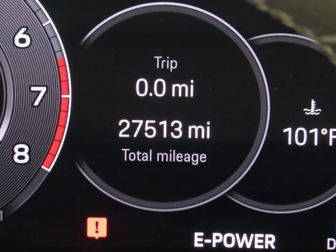 Certified 2025 Porsche Cayenne E-Hybrid AWD/4WD image 19