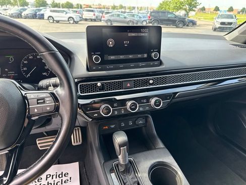 Used 2025 Honda Civic Sport image 19