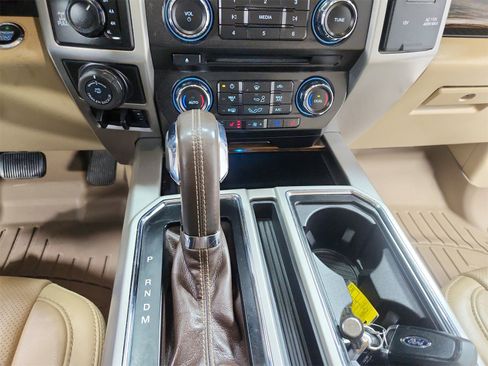 Used 2018 Ford F150 Lariat image 26