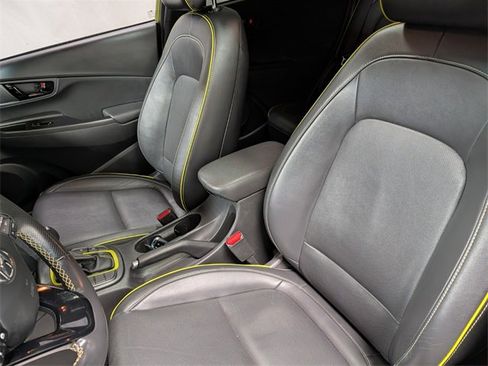 Used 2020 Hyundai Kona Limited image 9
