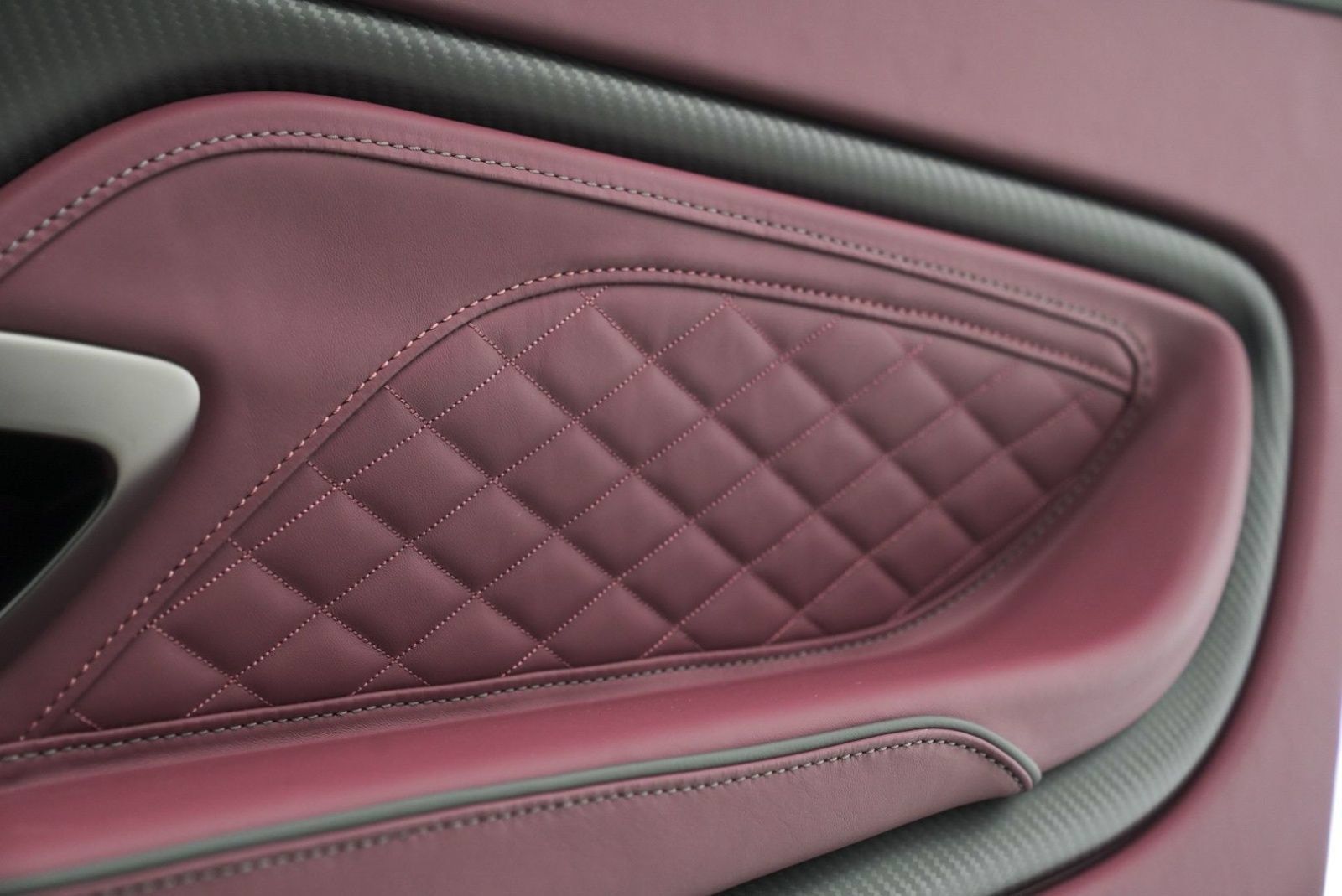 Used 2023 Aston Martin DBS Coupe RWD image 30