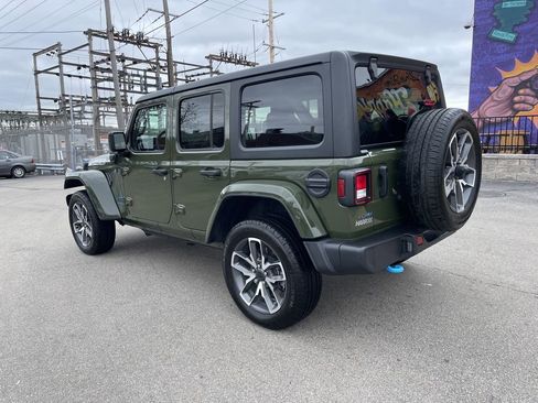 Used 2024 Jeep Wrangler Unlimited w/ Convenience Group image 3