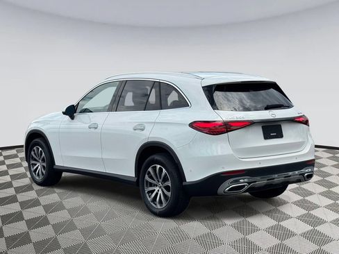 Used 2024 Mercedes-Benz GLC 300 4MATIC image 4