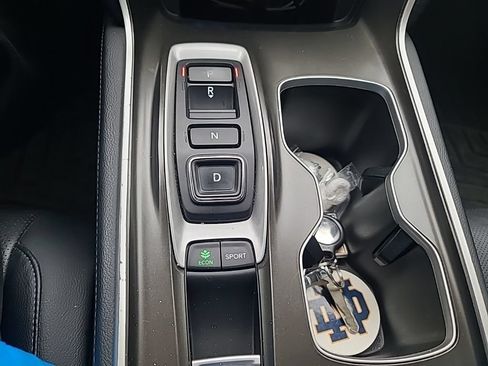 Used 2018 Honda Accord EX-L image 9