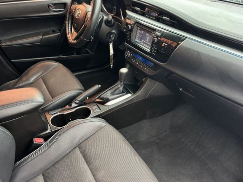 Used 2014 Toyota Corolla S image 15