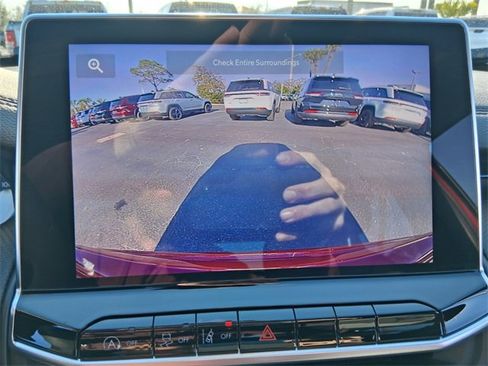 New 2025 Jeep Compass Latitude w/ Sun & Sound Group image 23