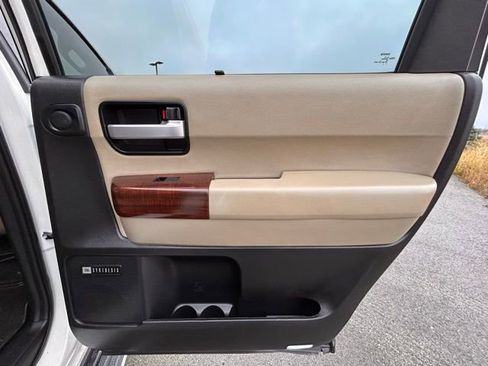 Used 2013 Toyota Sequoia Platinum image 58