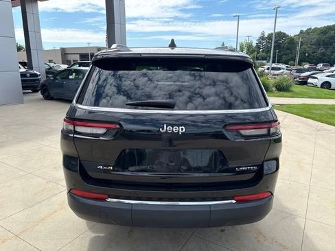 Used 2023 Jeep Grand Cherokee L Limited AWD/4WD image 6