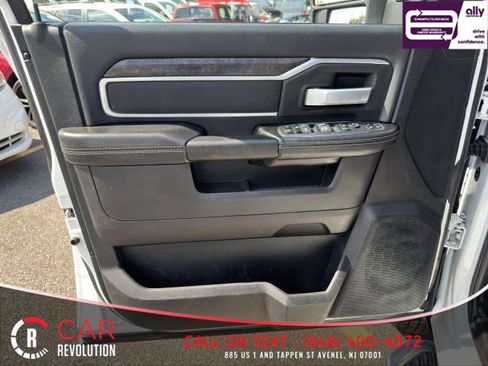 Used 2024 RAM 3500 Big Horn image 31