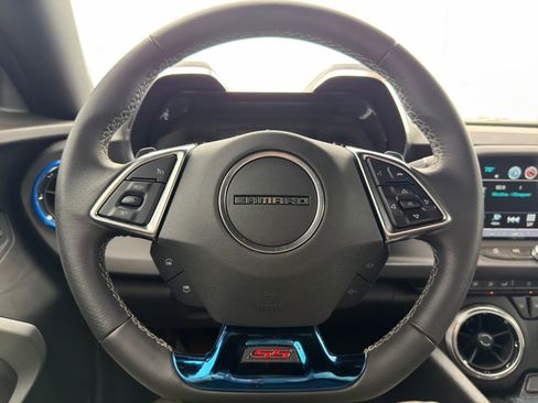 Used 2018 Chevrolet Camaro SS RWD image 43