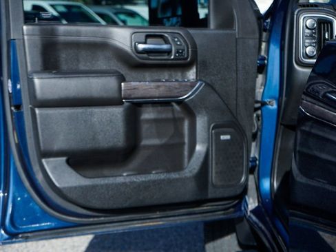 Used 2020 Chevrolet Silverado 2500 LTZ image 14