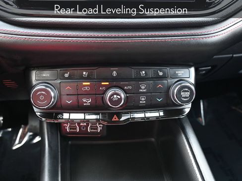 Used 2024 Dodge Durango GT image 17