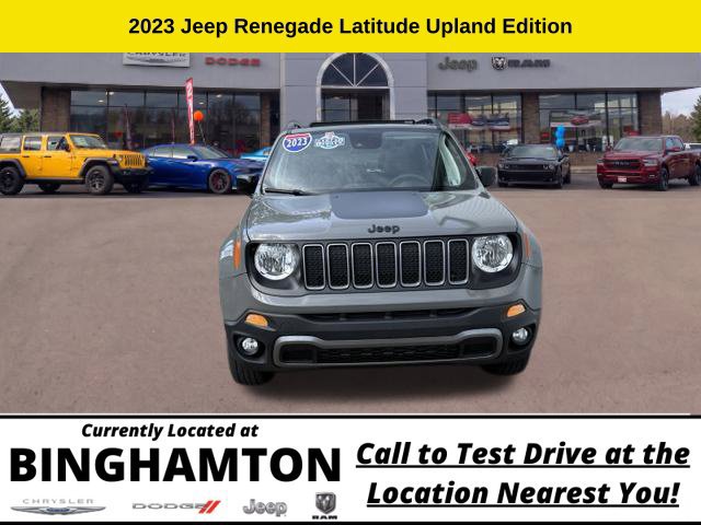 Used 2023 Jeep Renegade Latitude w/ Sun/Sound Group AWD/4WD image 4