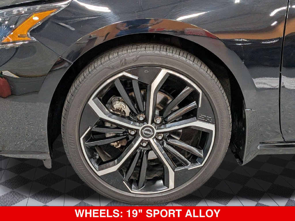Certified 2023 Nissan Altima 2.5 SR w/ SR Premium Package FWD image 13