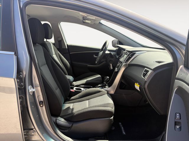 Used 2016 Hyundai Elantra GT FWD image 15