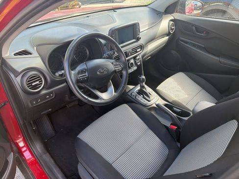Used 2019 Hyundai Kona SEL image 2