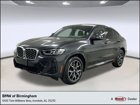 Used 2025 BMW X4 xDrive30i image 1