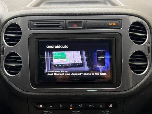 Used 2013 Volkswagen Tiguan S AWD/4WD image 21