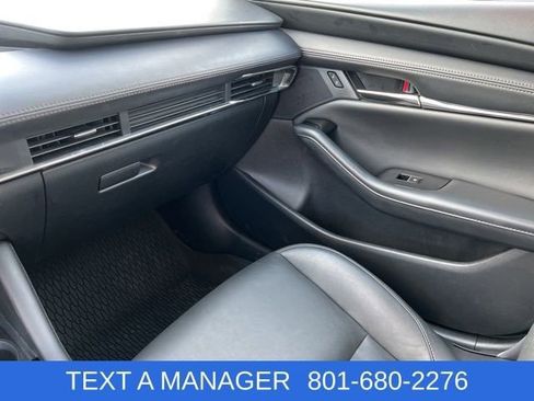 Used 2023 MAZDA MAZDA3 s FWD image 25