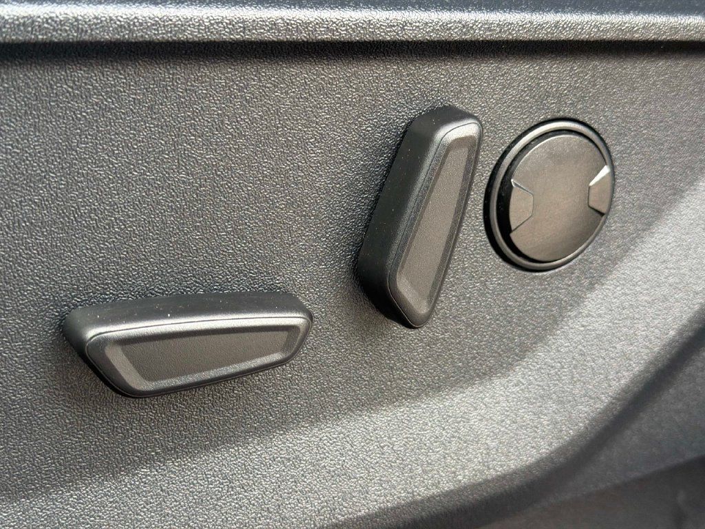 Used 2022 Ford F150 XLT w/ Equipment Group 302A High AWD/4WD image 20