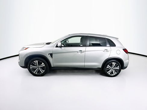 Used 2025 Mitsubishi Outlander Sport SE image 4