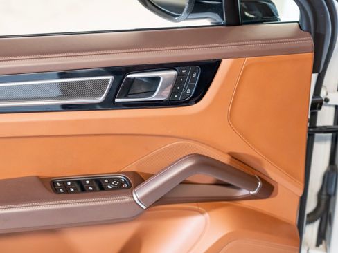 Certified 2023 Porsche Cayenne GTS AWD/4WD image 17