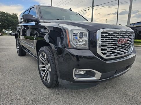 Used 2018 GMC Yukon Denali w/ Denali Ultimate Package image 8