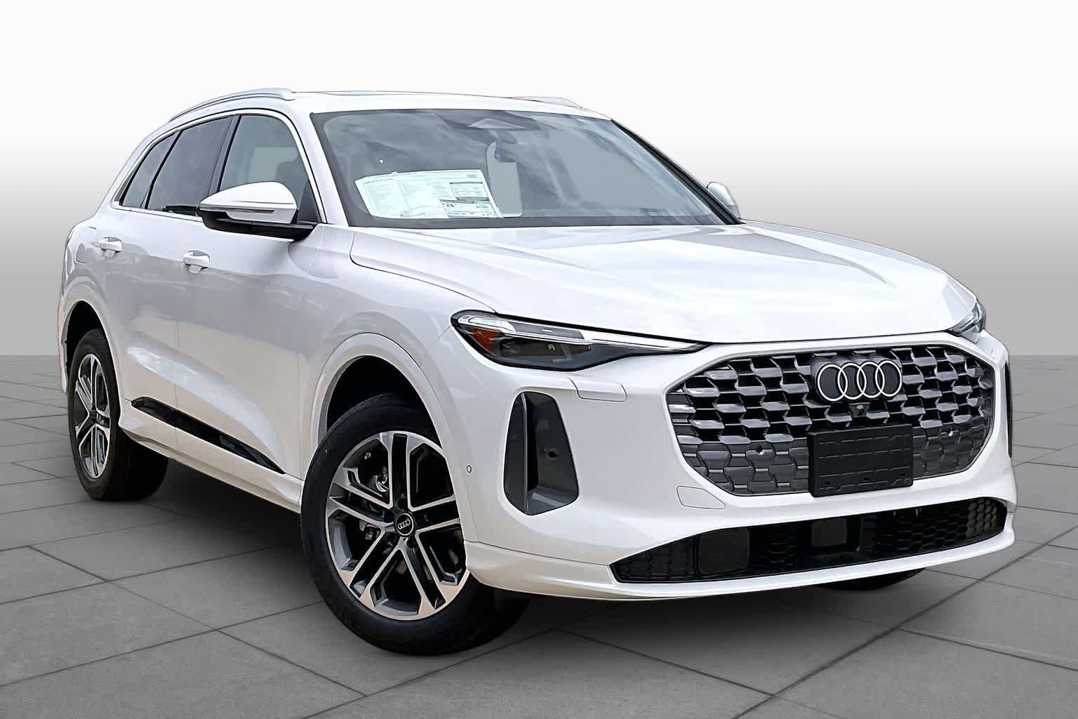 Used 2026 Audi Q5 Premium Plus AWD/4WD image 2