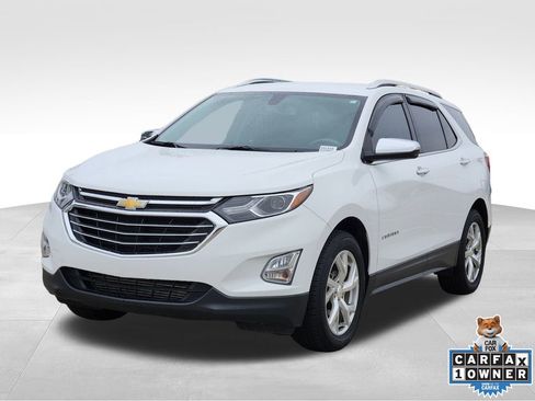 Used 2018 Chevrolet Equinox Premier image 3