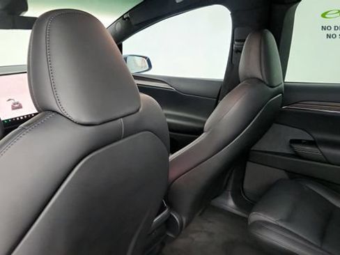 Used 2022 Tesla Model X AWD/4WD image 43