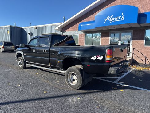Used 2004 Chevrolet Silverado 3500 LT w/ Heavy-Duty Power Package image 4