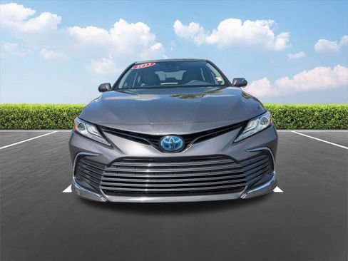 Certified 2023 Toyota Camry XLE FWD image 10