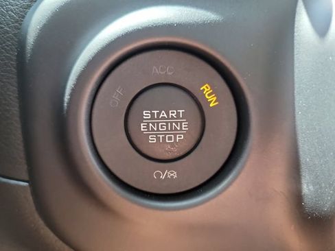 Used 2023 Jeep Wrangler Unlimited Rubicon 4xe AWD/4WD image 29