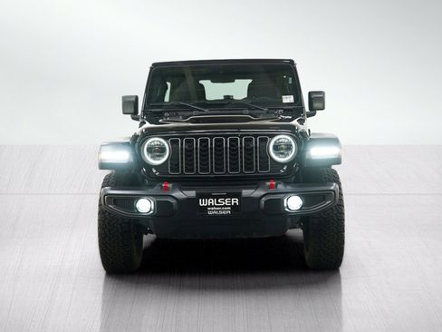 Used 2025 Jeep Wrangler Unlimited Rubicon w/ Convenience Group AWD/4WD image 11