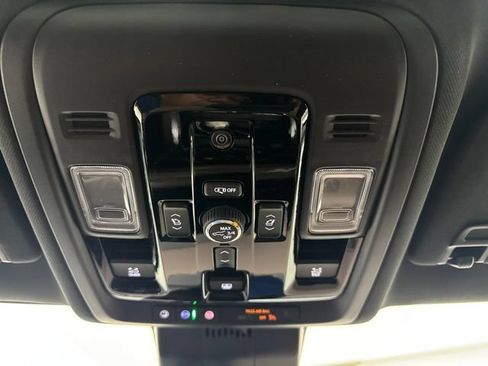New 2026 Chevrolet Tahoe High Country w/ Sun And Tow Package AWD/4WD image 22