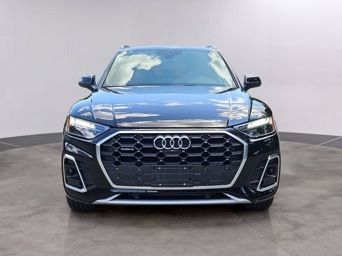 Certified 2025 Audi Q5 2.0T Premium Plus w/ Premium Plus Package AWD/4WD image 2