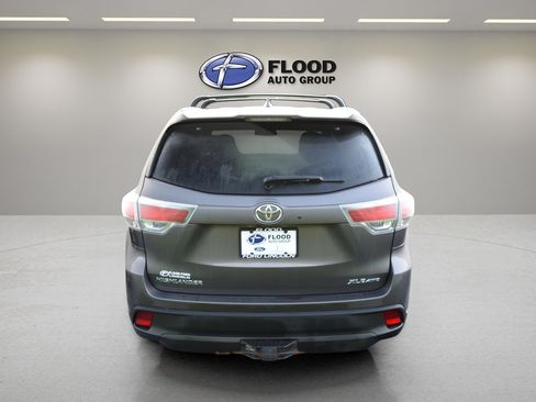 Used 2016 Toyota Highlander XLE AWD/4WD image 5