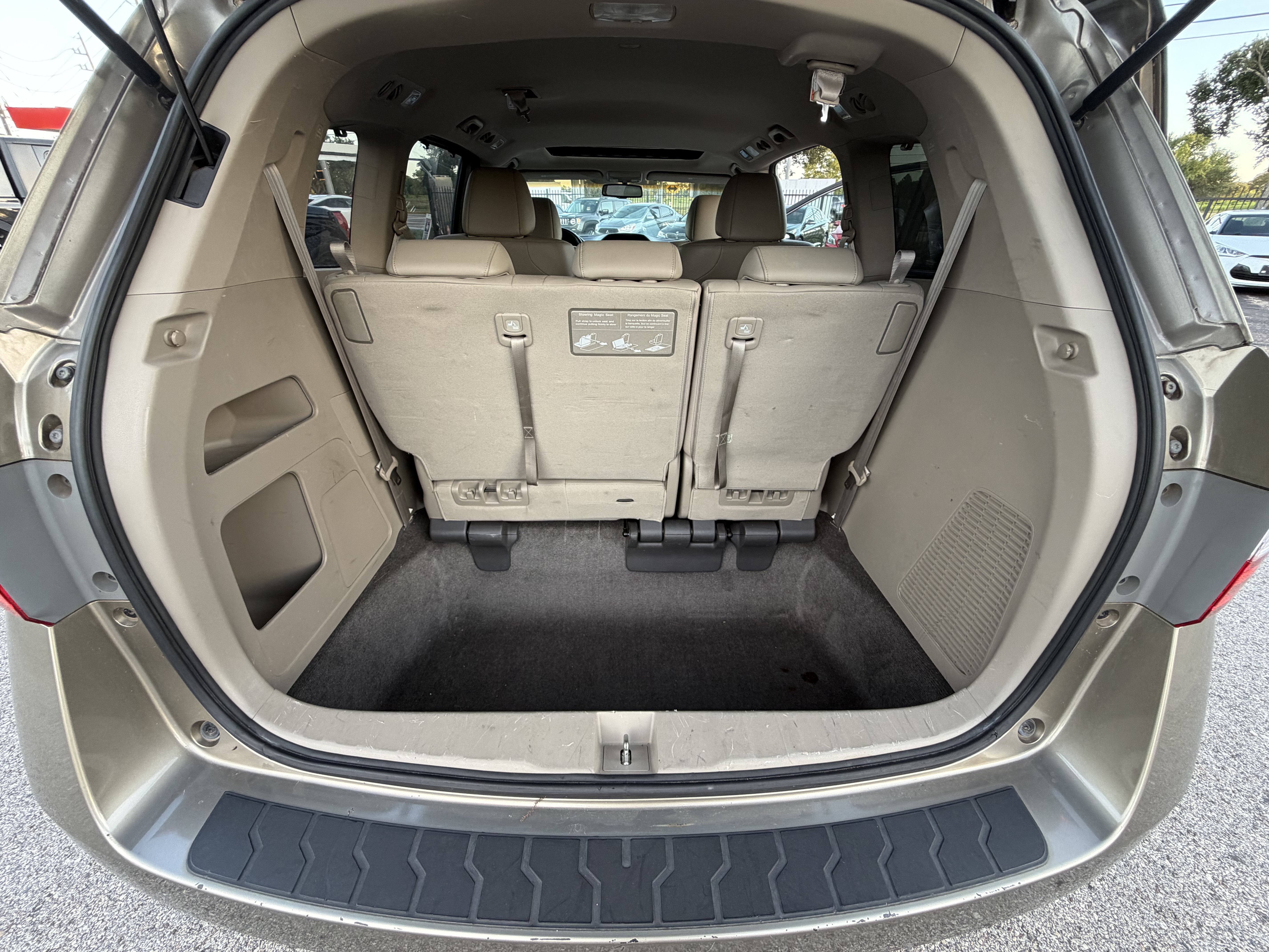 Used 2011 Honda Odyssey EX-L image 29