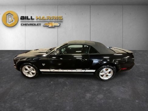 Used 2009 Ford Mustang Convertible RWD image 22