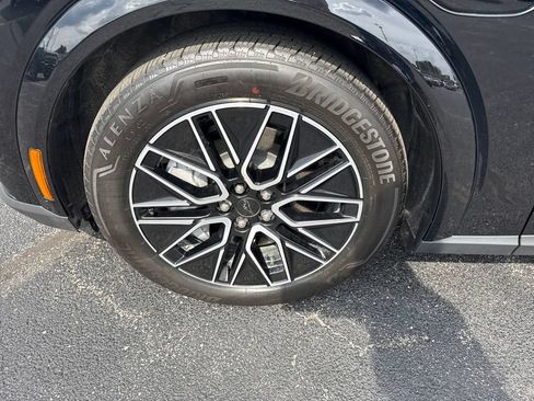 Used 2025 Ford Mustang Mach-E Premium AWD/4WD image 19