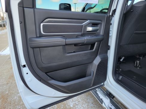 Used 2025 RAM 2500 Big Horn image 18