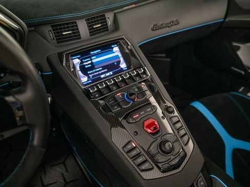 Used 2017 Lamborghini Aventador LP 750-4 Superveloce AWD/4WD image 19