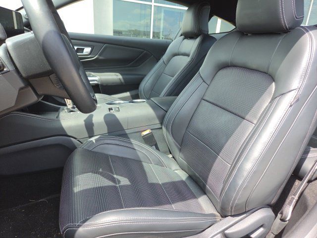 Used 2025 Ford Mustang Coupe RWD image 20