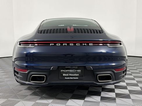 Used 2022 Porsche 911 Carrera RWD image 10