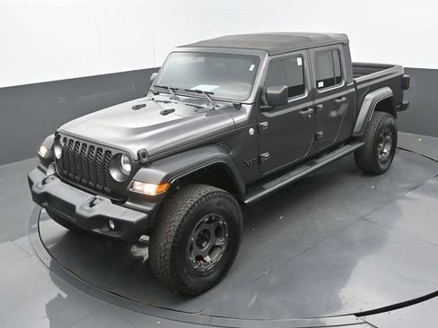Used 2021 Jeep Gladiator Sport image 31