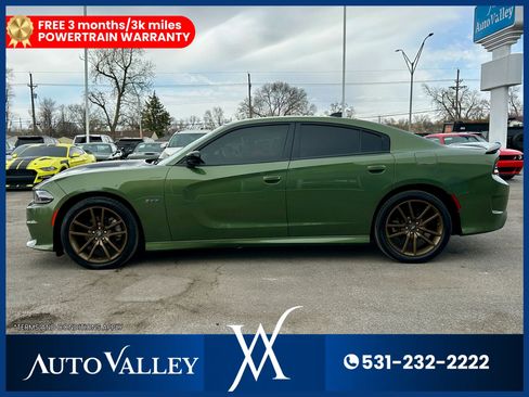 Used 2023 Dodge Charger R/T w/ Cold Weather Package RWD image 4
