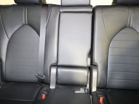 Used 2025 Toyota Highlander LE image 13