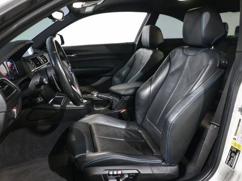 Used 2018 BMW M2 RWD image 34